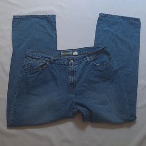 Old Navy Relaxed Fit Straight Leg  Medium Washed Jeans Casual Winter